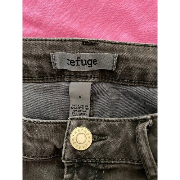 Refuge Green Cut Off Jean Shorts Womens Size 6 - Picture 2 of 3
